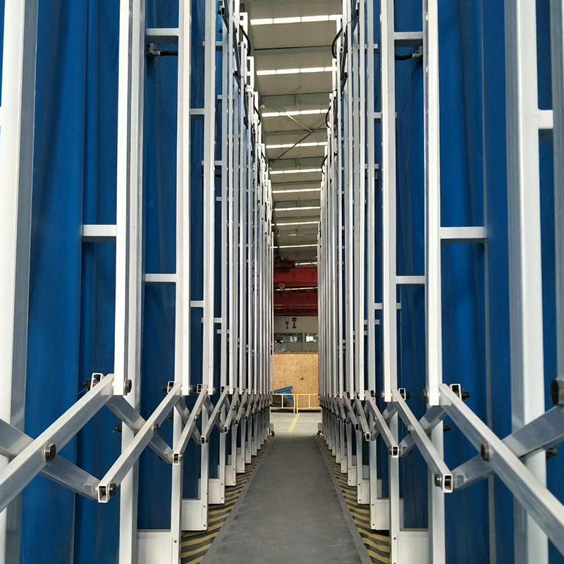 Cabina di verniciatura e levigatura mobile retrattile