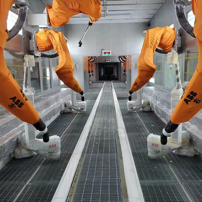 Linea di verniciatura a spruzzo per carcasse motori
